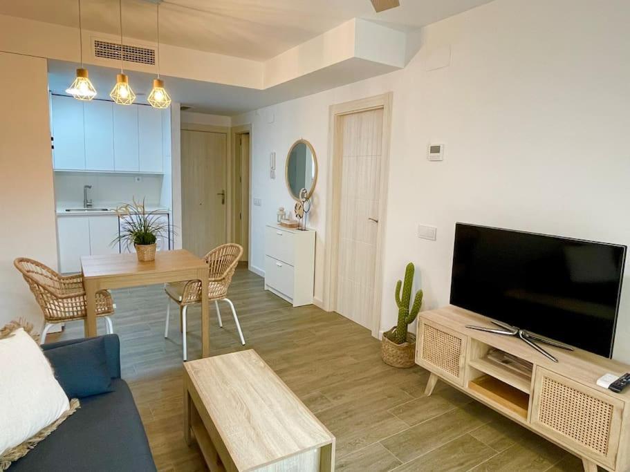 Lovely Beach Apartment Ринкон-де-ла-Викториа Экстерьер фото