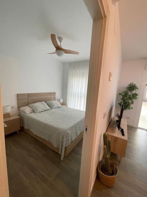 Lovely Beach Apartment Ринкон-де-ла-Викториа Экстерьер фото