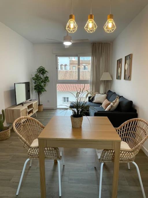 Lovely Beach Apartment Ринкон-де-ла-Викториа Экстерьер фото