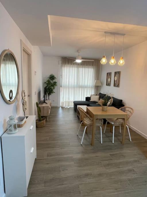 Lovely Beach Apartment Ринкон-де-ла-Викториа Экстерьер фото